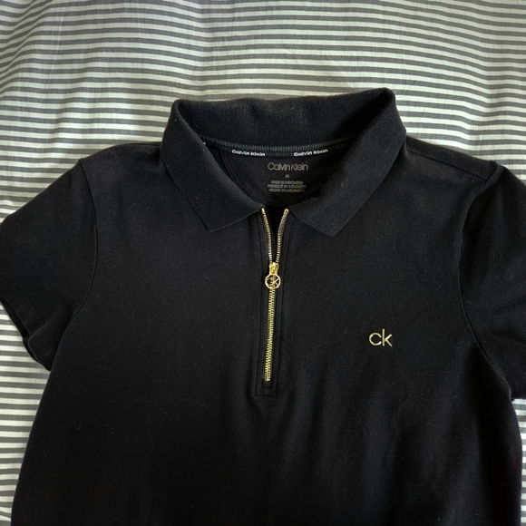 Calvin Klein black collared t-shirt - Picture 2 of 3